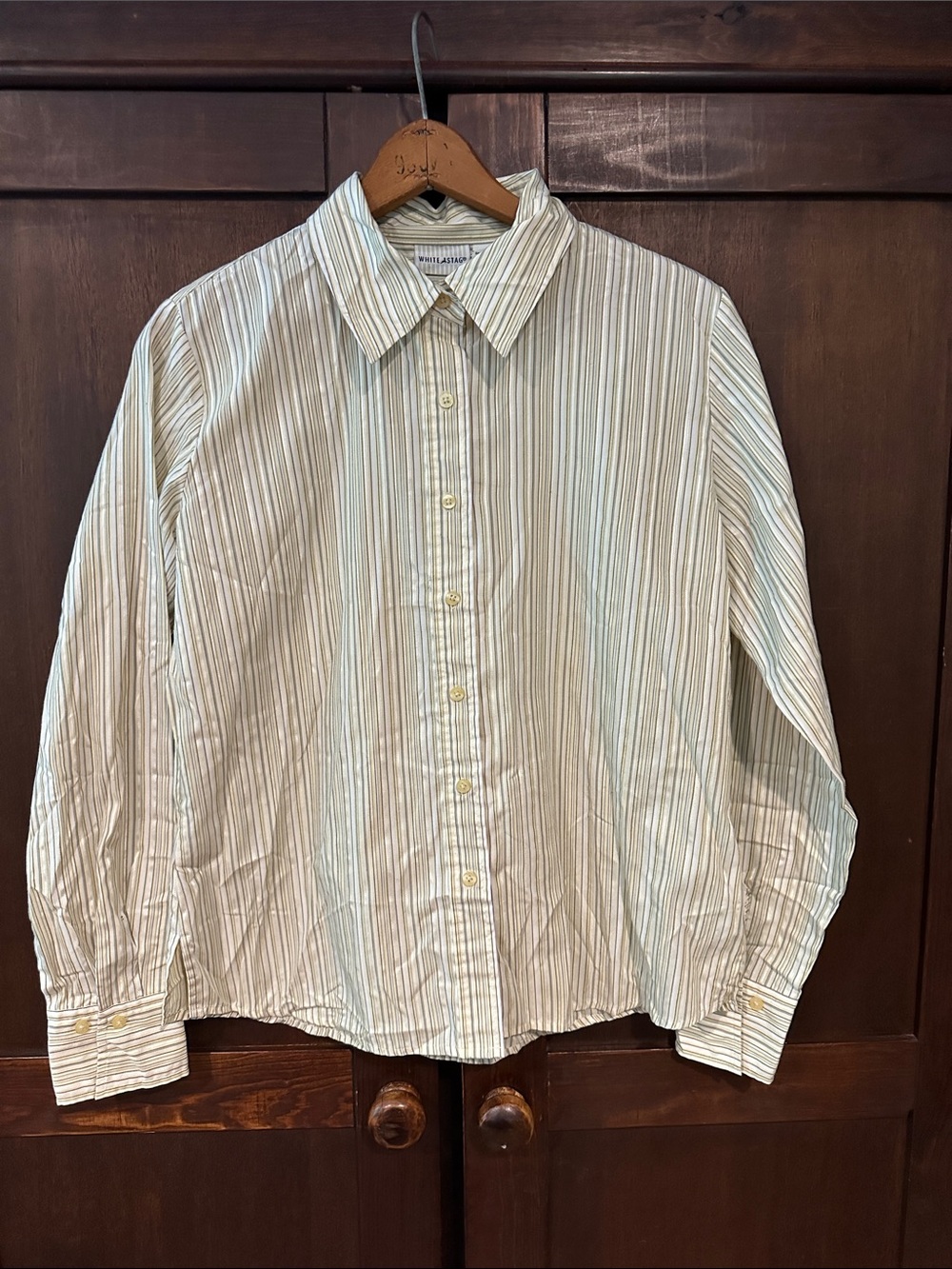 White Stag • women’s button down shirt